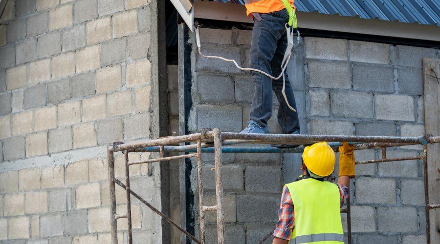 Expert Emergency Roof Repairs services in Ottine, TX